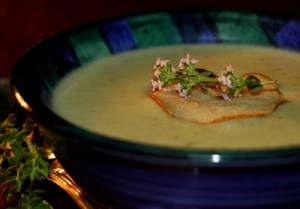Pear and gorgonzola soup