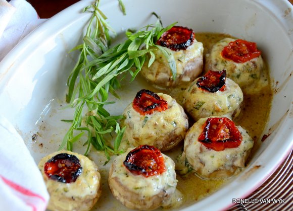Mushrooms filled with St. Moret cheese.-002