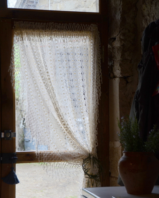 Living in the barn 2016-013